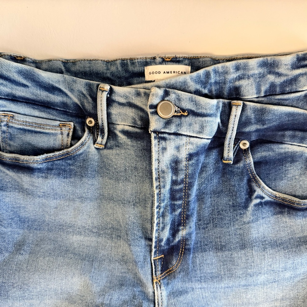 Classic High-Rise Straight Leg Jeans - Light Blue - Picture 3 of 4